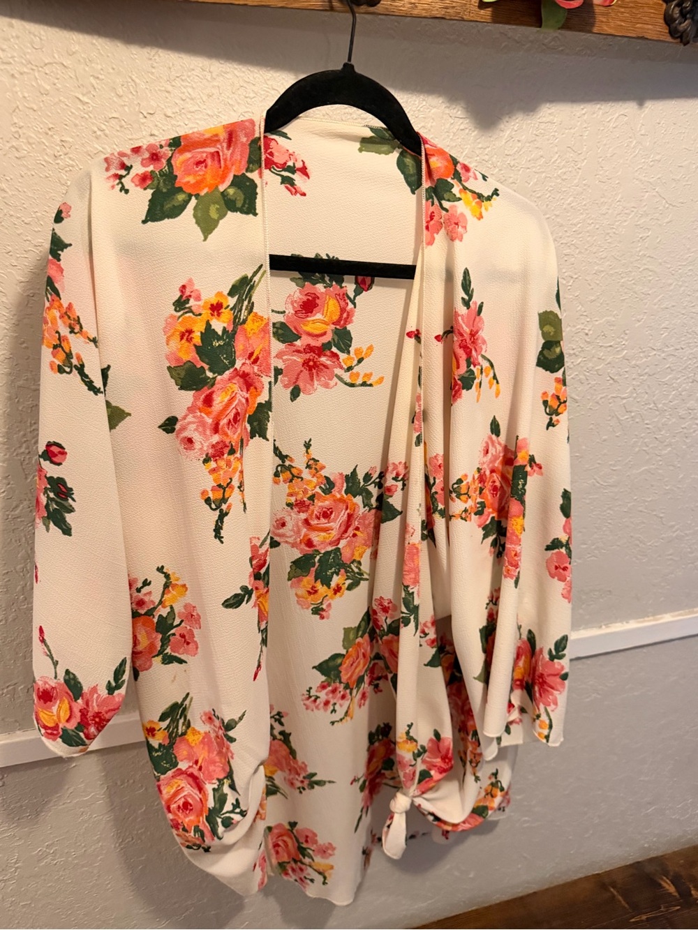 Floral Open-Front Women’s Top - Cream with Pink Rose Print